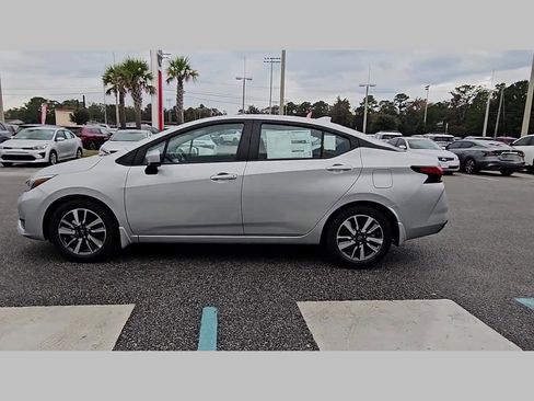 New 2025 Nissan Versa SV w/ Trunk Package image 22