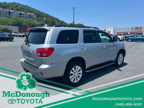 Used 2016 Toyota Sequoia Platinum AWD/4WD image 4