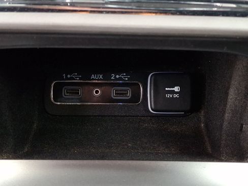 Used 2019 Jeep Grand Cherokee Laredo AWD/4WD image 27
