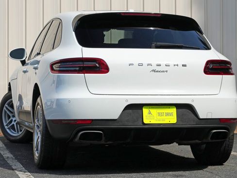 Used 2018 Porsche Macan AWD/4WD image 5