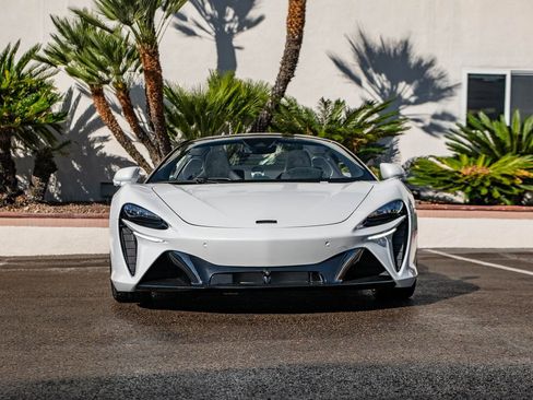 New 2026 McLaren Artura Spider image 2