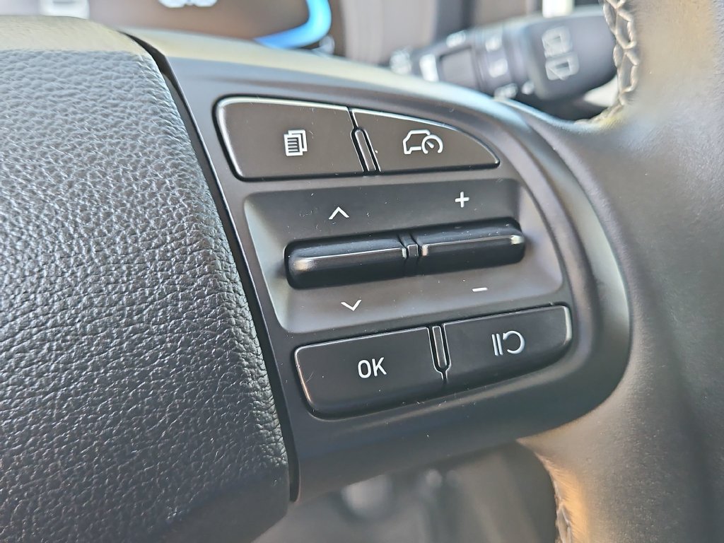 Used 2025 Hyundai Venue SEL FWD image 22