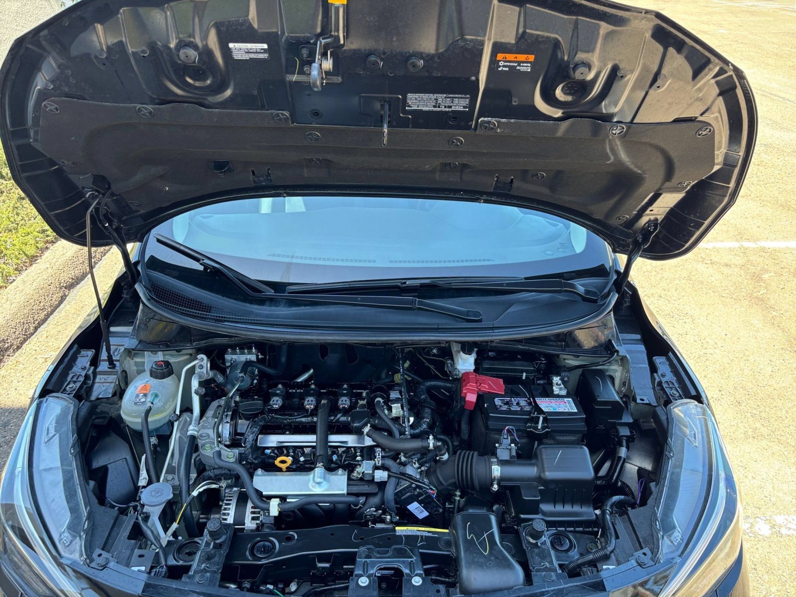 Used 2025 Nissan Versa SV FWD image 29