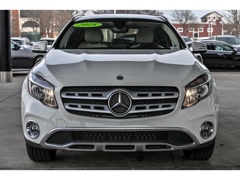 Used 2018 Mercedes-Benz GLA 250 4MATIC image 4