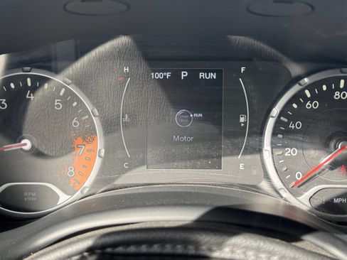 Used 2017 Jeep Renegade Sport w/ Power & Air Group AWD/4WD image 14