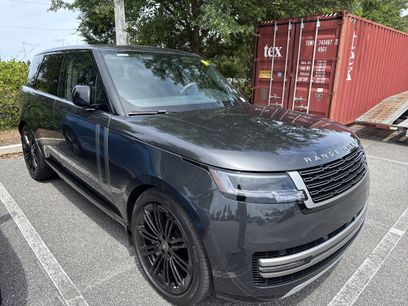 Used 2025 Land Rover Range Rover SE