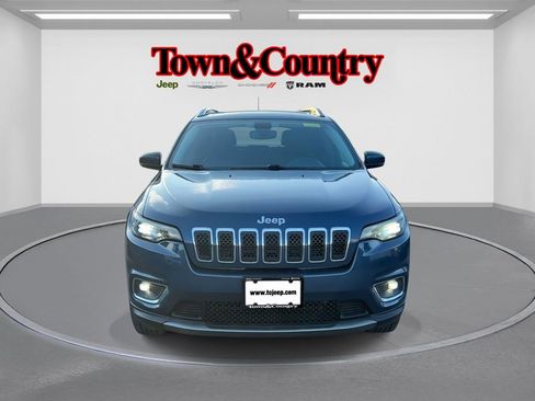 Used 2019 Jeep Cherokee Limited image 2