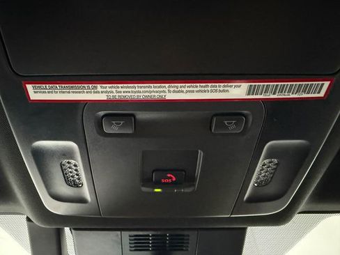 Used 2025 Toyota Camry SE w/ Convenience Package AWD/4WD image 25