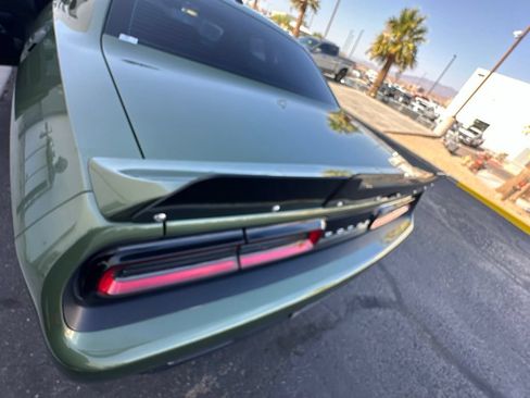 Used 2022 Dodge Challenger R/T RWD image 18