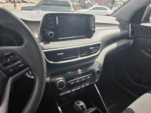 Used 2021 Hyundai Tucson Value FWD image 11