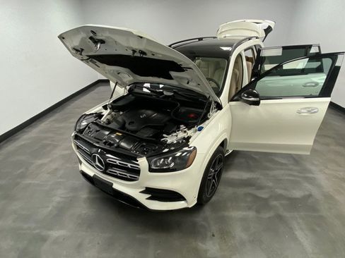 Used 2023 Mercedes-Benz GLS 450 4MATIC image 49