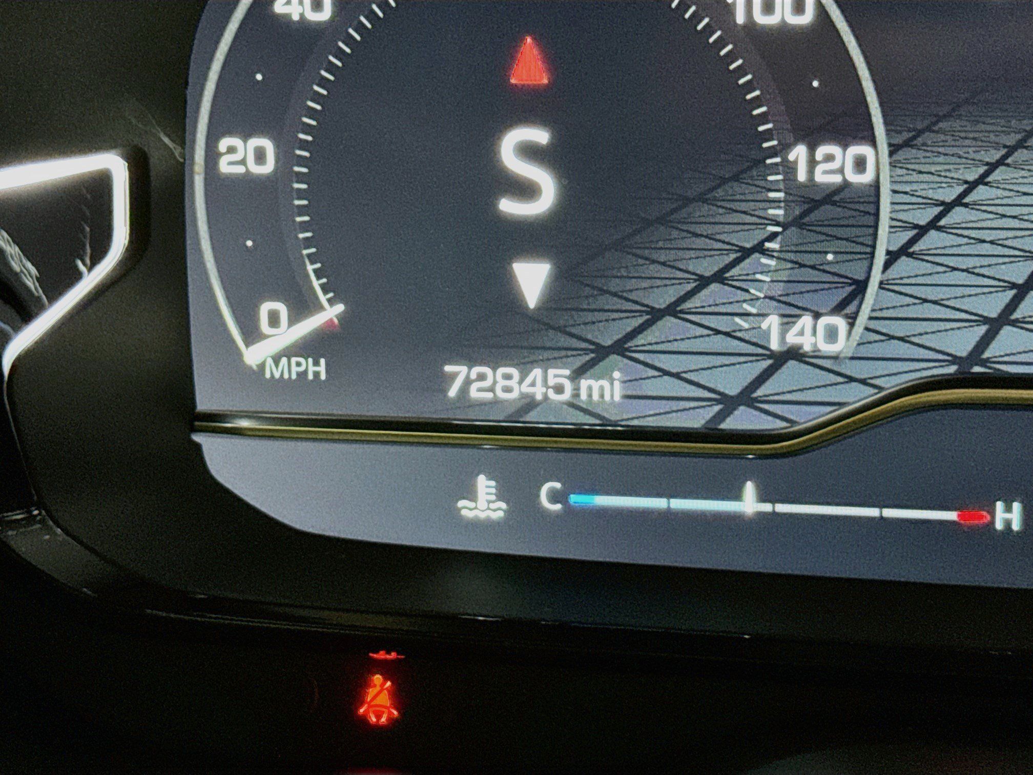 Used 2023 GMC Yukon XL Denali RWD image 8
