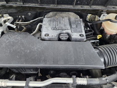 Used 2022 Chevrolet Silverado 1500 Custom w/ LPO, Blackout Package image 30