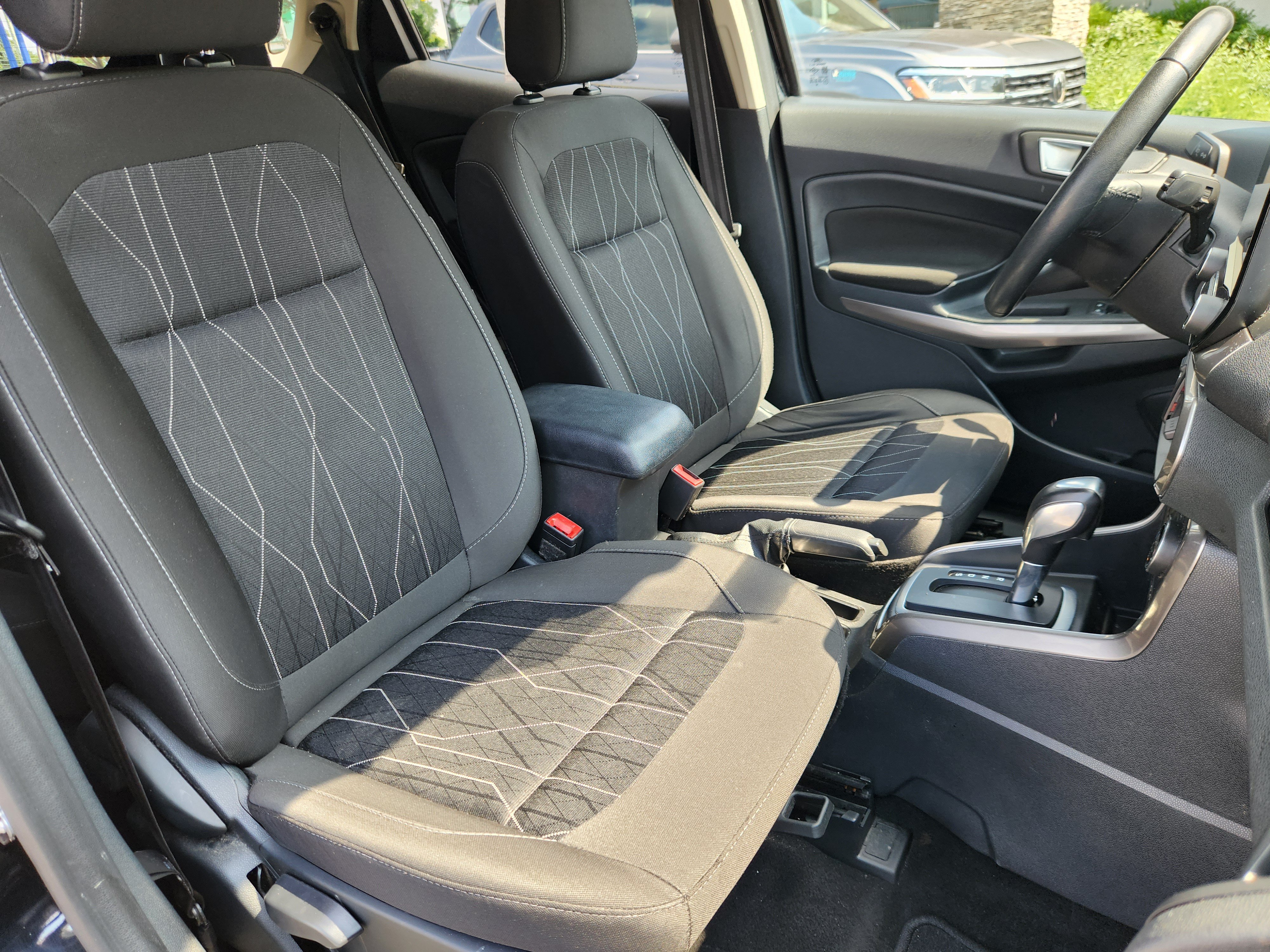 Used 2018 Ford EcoSport SE FWD image 14
