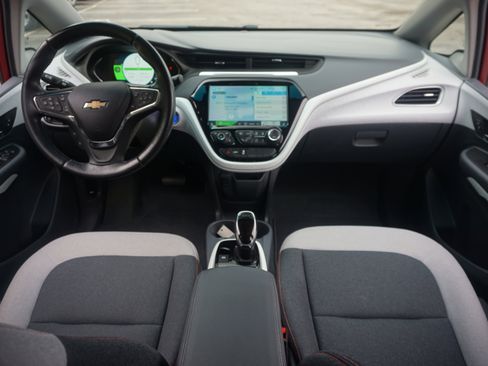 Used 2020 Chevrolet Bolt LT image 22
