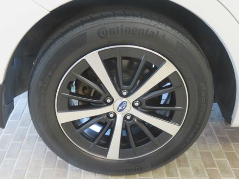 Used 2022 Subaru Impreza 2.0i Premium AWD/4WD image 9