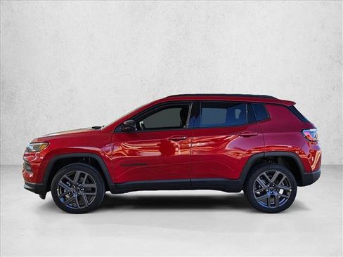 New 2026 Jeep Compass Latitude image 5