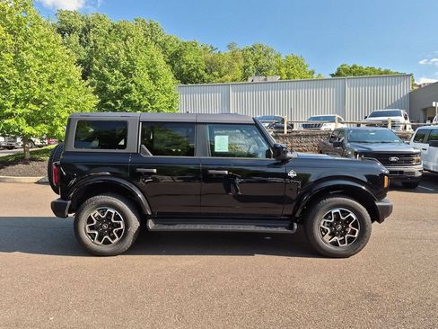 New 2026 Ford Bronco Outer Banks AWD/4WD image 4