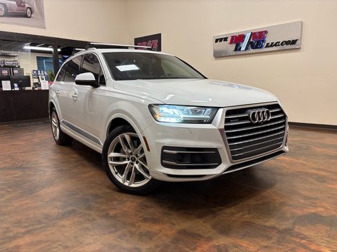 Used 2018 Audi Q7 3.0T Prestige AWD/4WD image 1