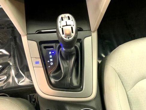 Used 2018 Hyundai Elantra SE image 15