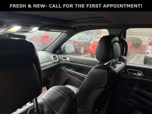 Used 2017 Jeep Grand Cherokee Limited image 30