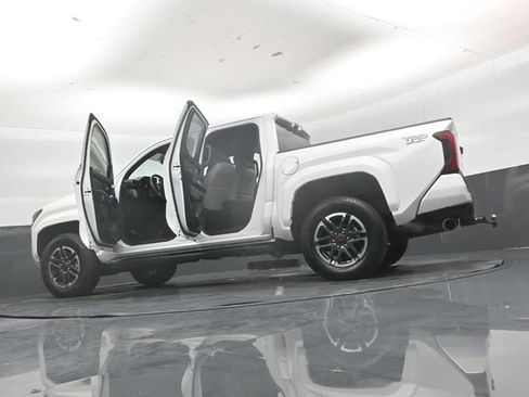 Used 2025 Toyota Tacoma TRD Sport RWD image 54