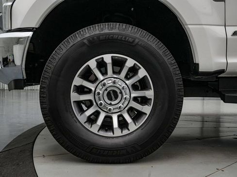 Certified 2022 Ford F250 Lariat w/ Lariat Value Package image 11