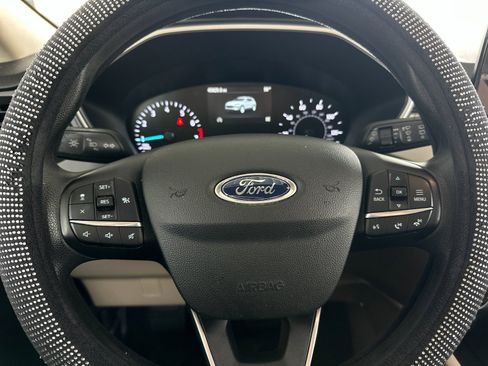 Used 2020 Ford Escape SE image 22