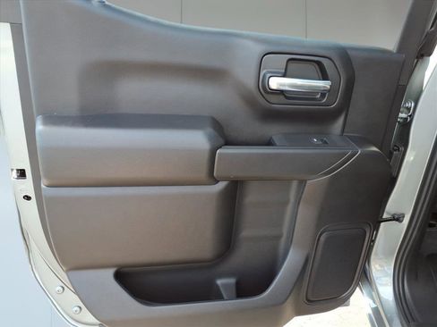 New 2026 Chevrolet Silverado 1500 Custom image 9