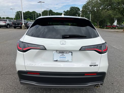 Certified 2025 Honda HR-V Sport image 18