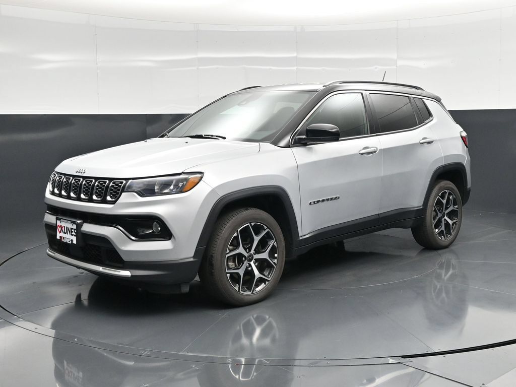 Used 2025 Jeep Compass Limited AWD/4WD image 7