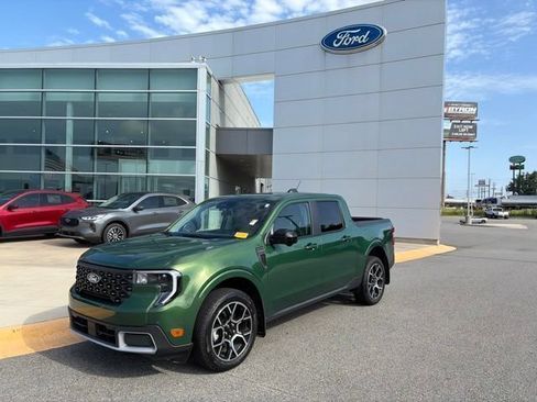 Used 2025 Ford Maverick Lariat AWD/4WD image 1