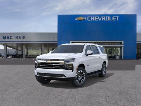 New 2026 Chevrolet Suburban LT w/ Comfort Package RWD image 8
