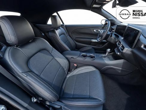 Used 2026 Ford Mustang Premium RWD image 10