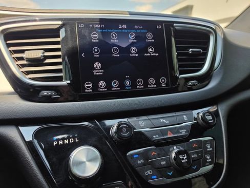 Used 2018 Chrysler Pacifica Touring-L Plus w/ S Appearance Package FWD image 56