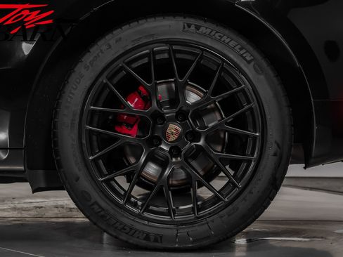 Used 2018 Porsche Macan GTS image 15