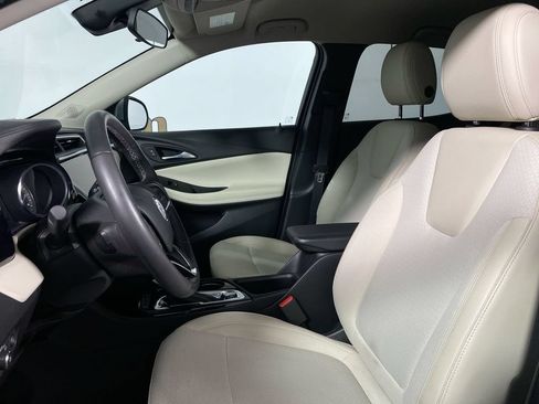 Used 2023 Buick Encore GX Preferred w/ Cold Weather Comfort Package FWD image 11