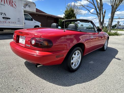 Used 1991 MAZDA MX-5 Miata RWD image 6
