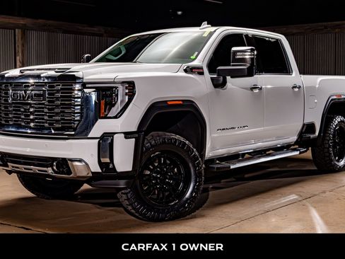 Used 2024 GMC Sierra 3500 Denali w/ Denali Reserve Package image 5