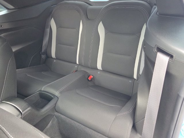 Used 2023 Chevrolet Camaro LT w/ Technology Package RWD image 11