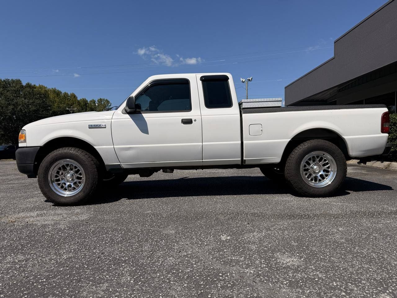 Used 2010 Ford Ranger XL AWD/4WD image 2