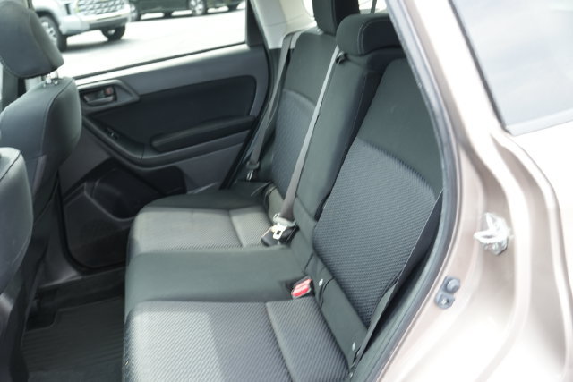 Used 2015 Subaru Forester 2.5i Premium w/ Protection Package #1 AWD/4WD image 17