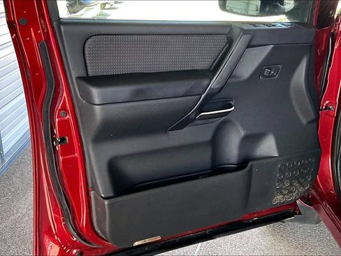 Used 2014 Nissan Titan PRO-4X AWD/4WD image 22