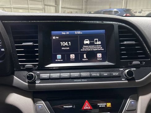 Used 2018 Hyundai Elantra SEL image 28