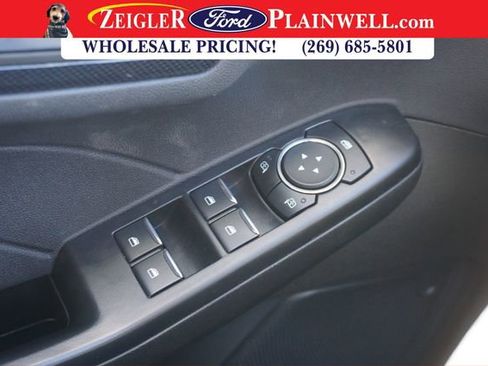 Used 2025 Ford Escape ST-Line image 28