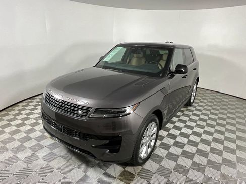 Certified 2024 Land Rover Range Rover Sport SE AWD/4WD image 9