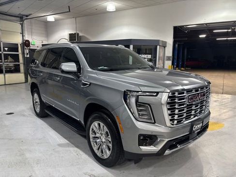 Used 2026 GMC Yukon Denali AWD/4WD image 4