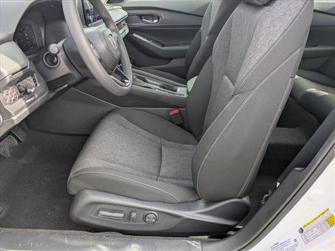 New 2025 Honda Accord SE image 4