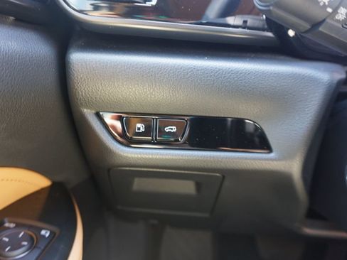 Used 2024 Lexus NX 250 FWD image 5