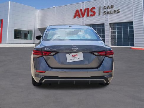 Used 2025 Nissan Sentra SV FWD image 5